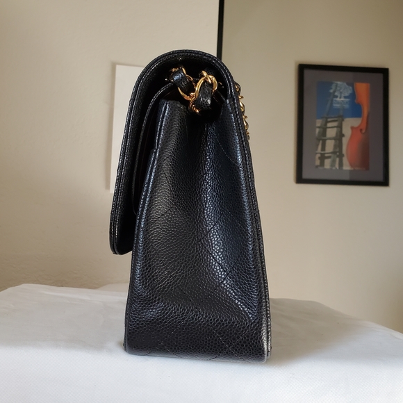 Chanel Classic Jumbo Black Caviar Gold Hw - Picture 15 of 16